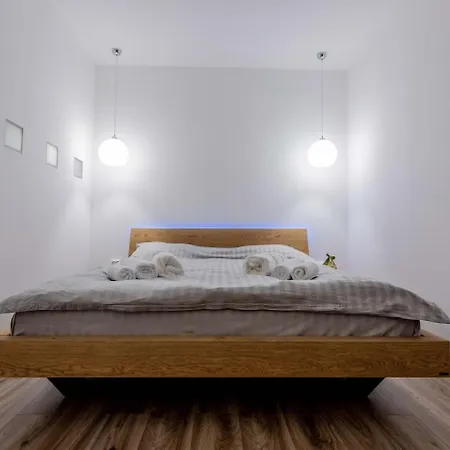 The Hidden Dream- Smarthouse Апартаменти Брашов