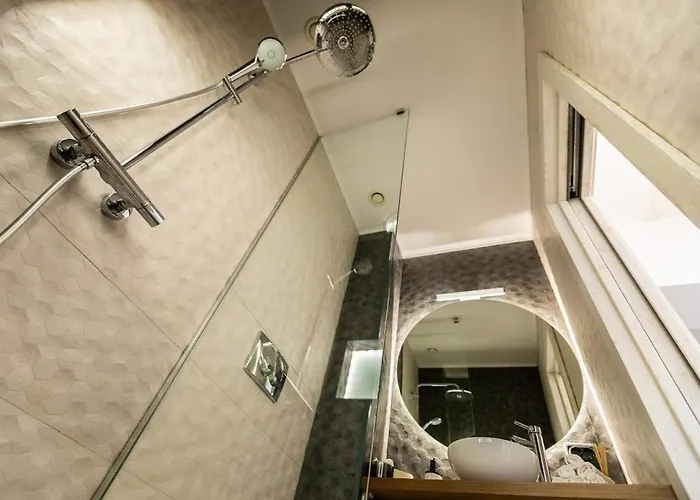 The Hidden Dream- Smarthouse